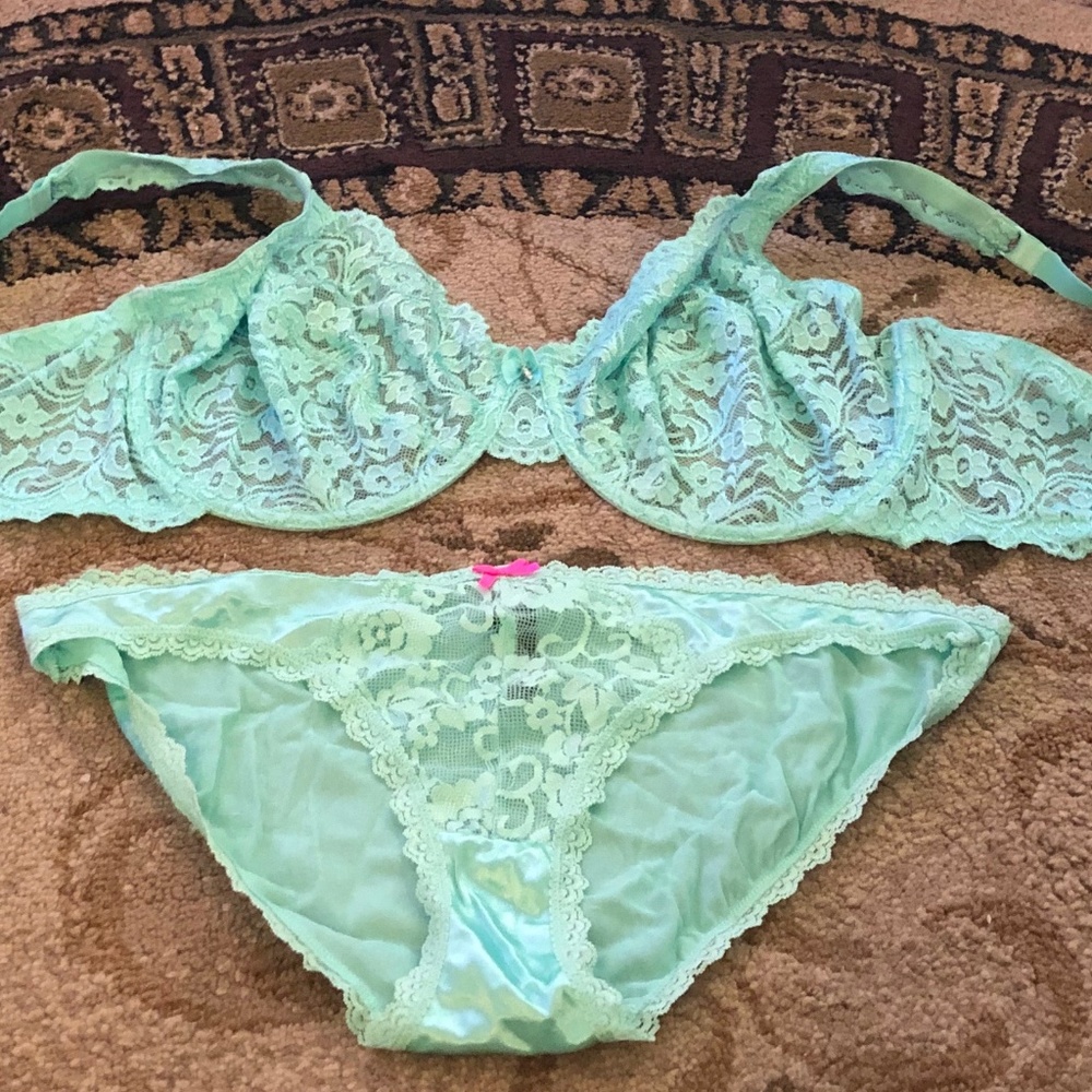 cute bb women's bra and panty set